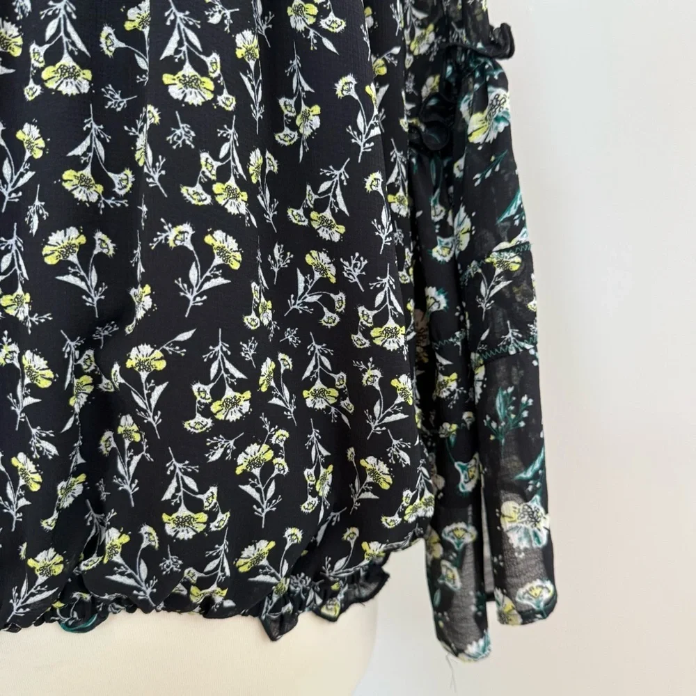 Free People‎ Black Floral Off the Shoulder Blouse Size M Medium